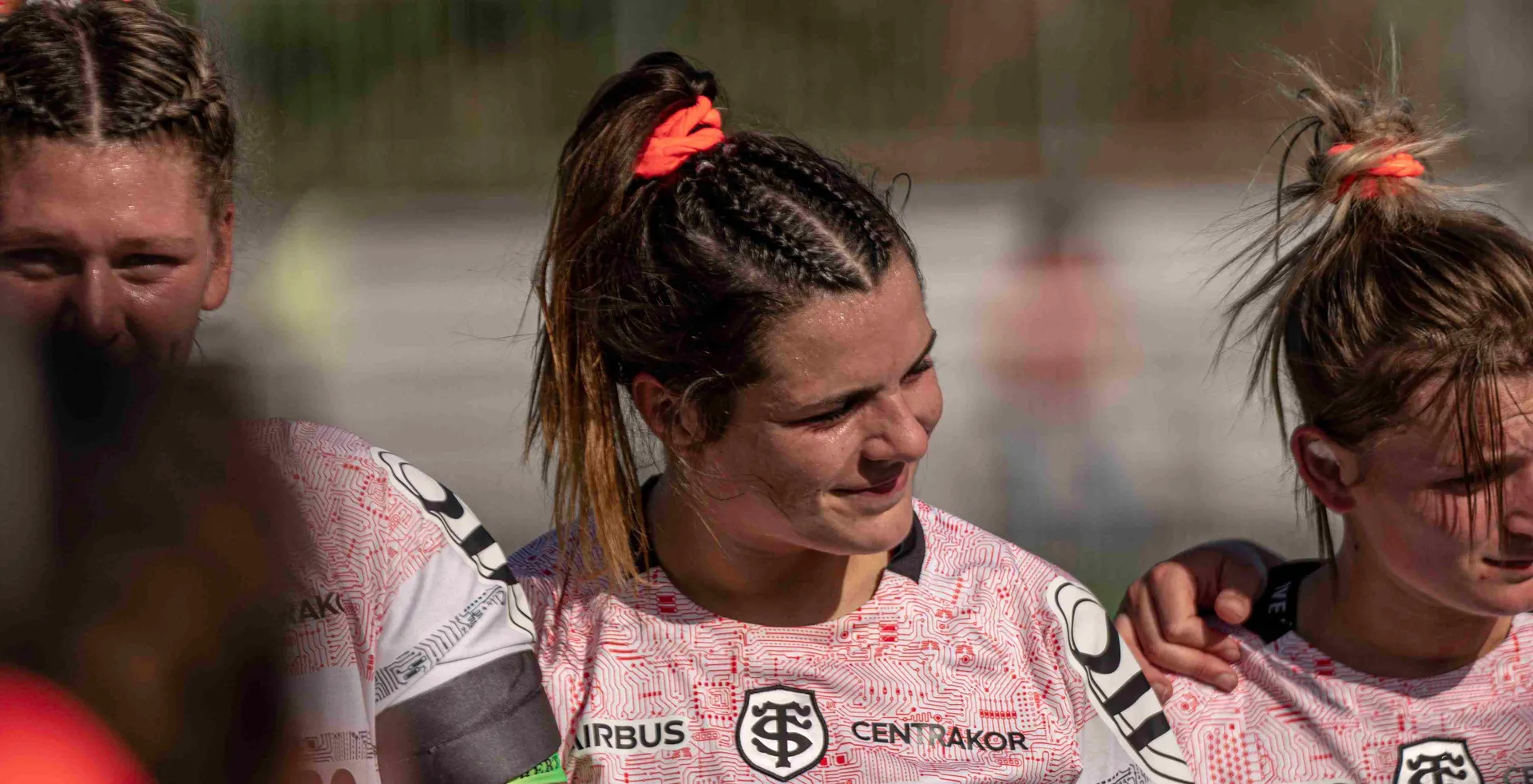Dans le cadre d’Octobre Rose et avec le soutien des joueuses de sa section féminine, le Stade Toulousain accorde une importance particulière à la lutte contre le cancer du sein. 